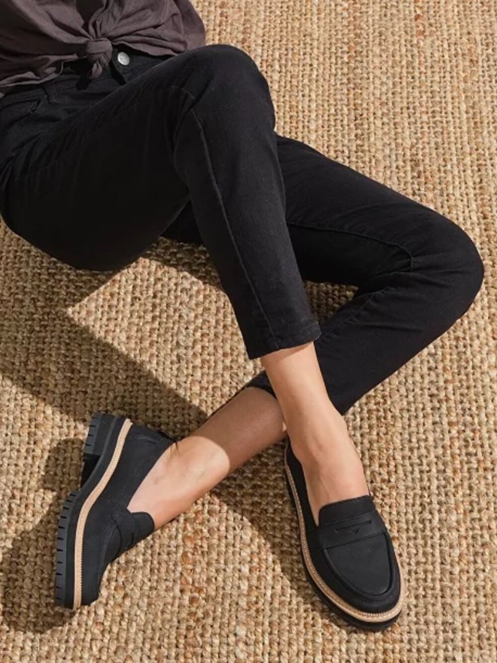 Tom's Women's Black Leather Cara Loafer - new with tags